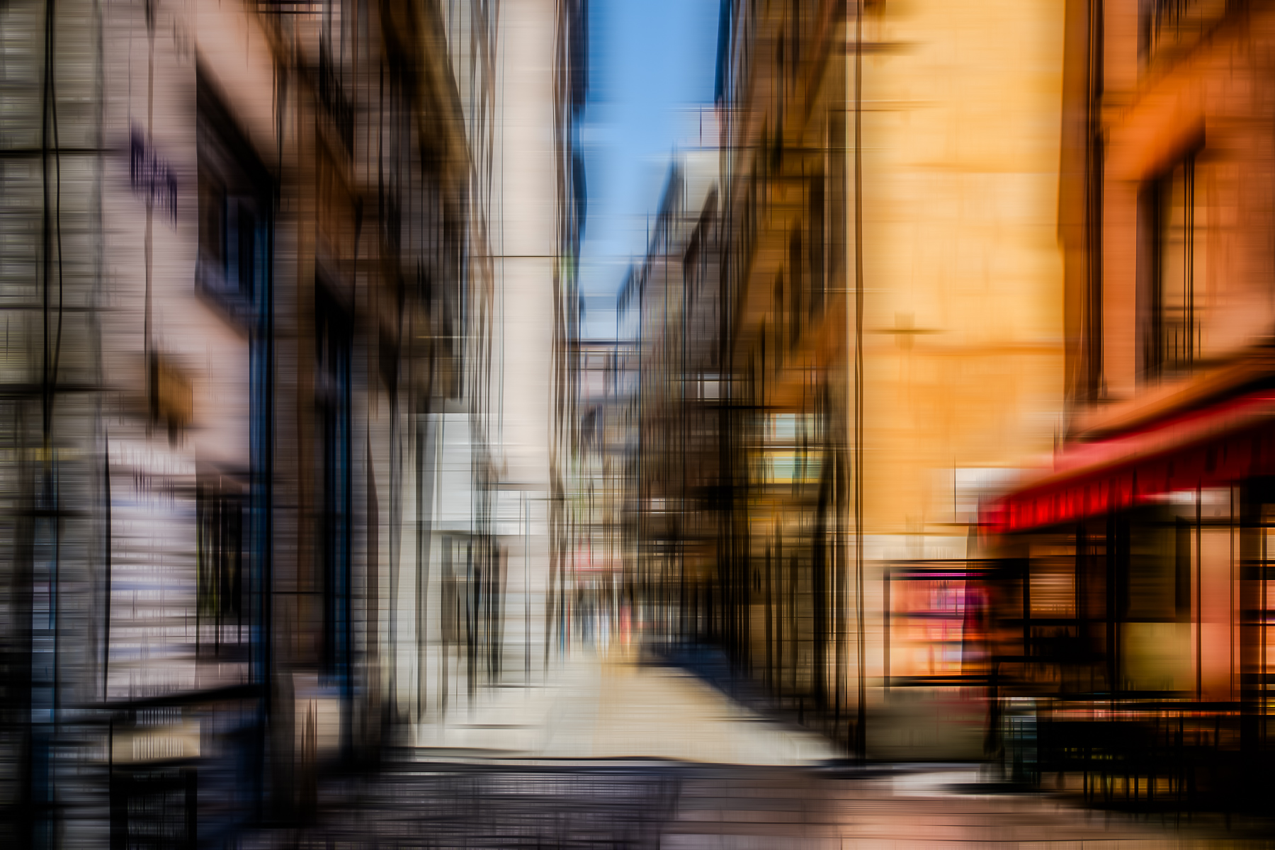 Fractured Memories of Lyon